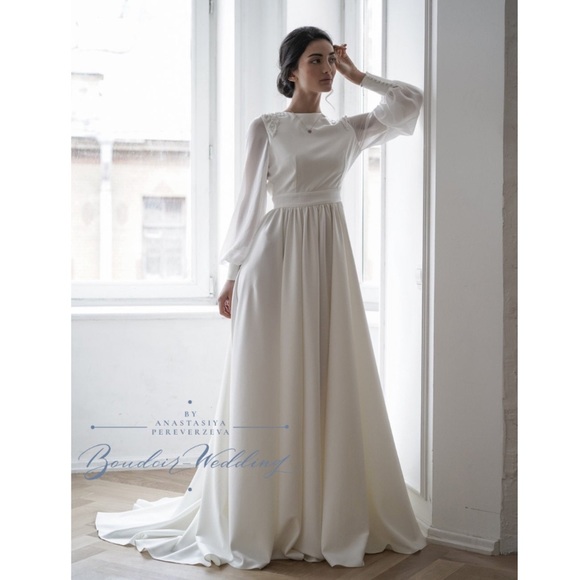 Wedding Dress - White Gown amazing quality - Picture 6 of 8